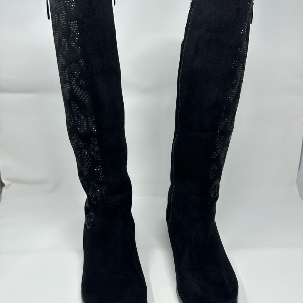 Elegant Black Knee-High Women's Boots